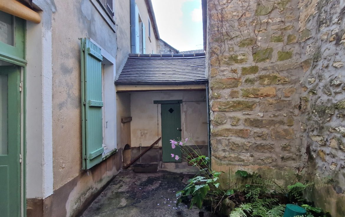 MORET CENTRE VILLE appartement avec extérieur Cabinet Peronnet