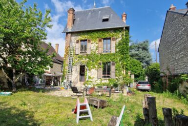 MORET SUR LOING CENTRE VILLE PEronnet immobilier