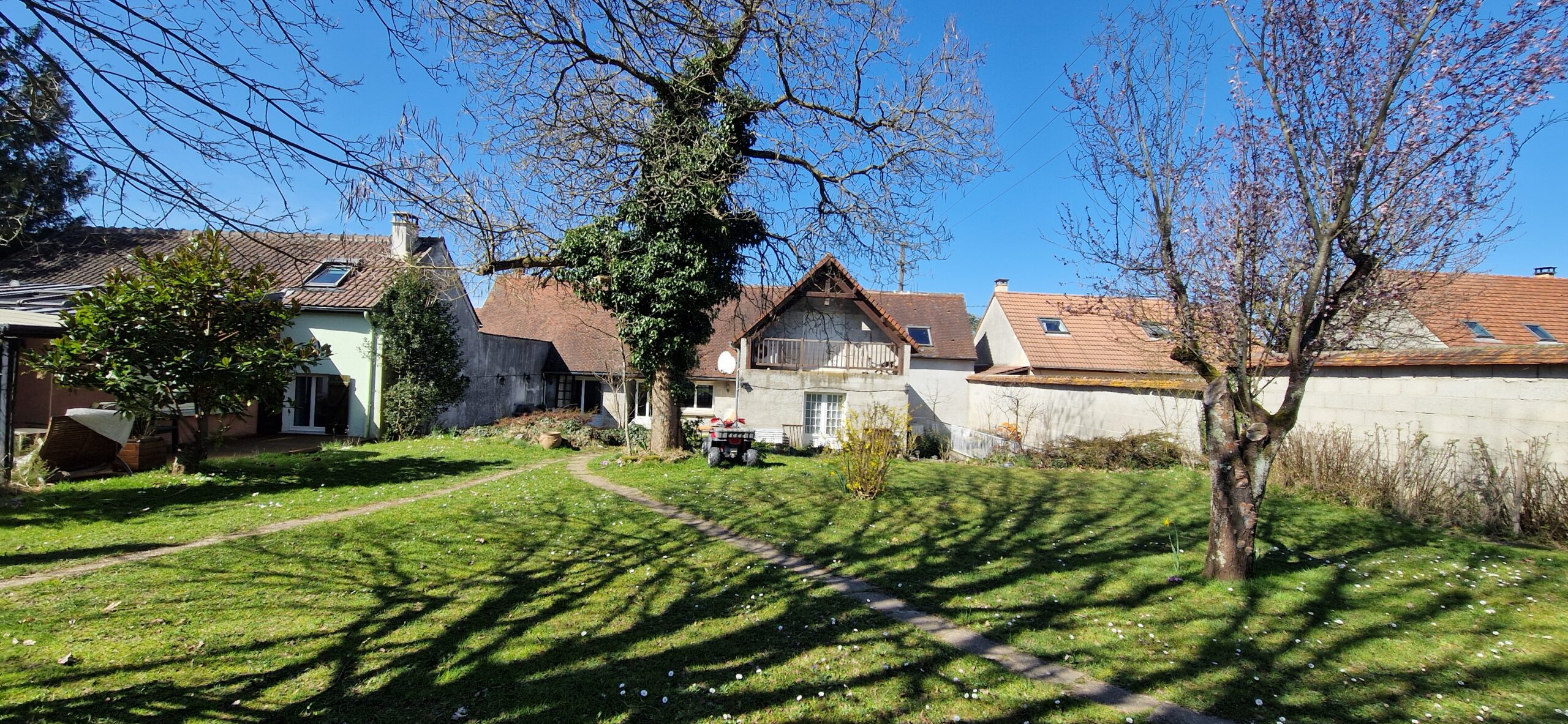 77670 Maison PERONNET 200 m² hab.