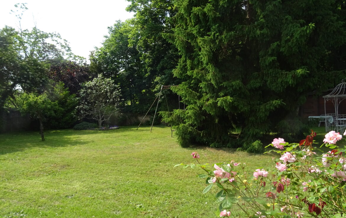 Appartement T3 à rénover 77780 PERONNET IMMO