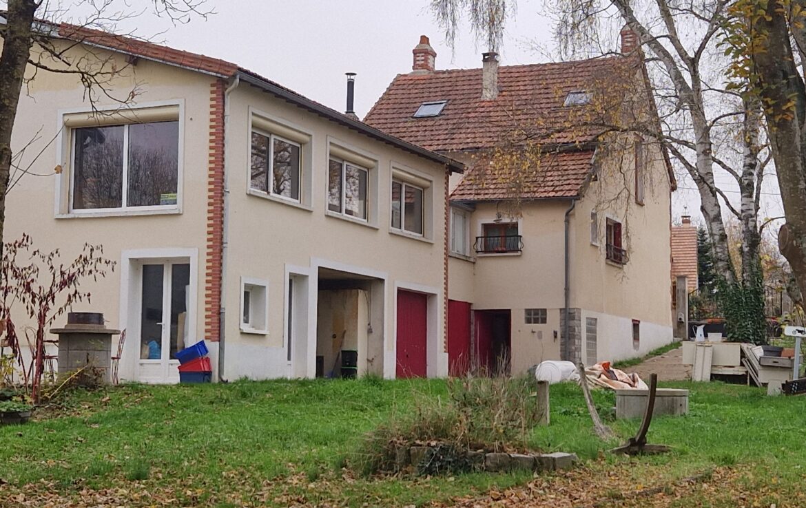 Maison familiale Peronnet THOURY FEROTTES