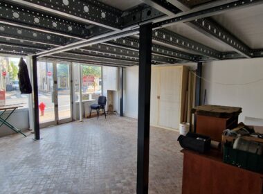 Cabinet Peronnet - Immeuble à rénover à VENEUX LES SABLONS