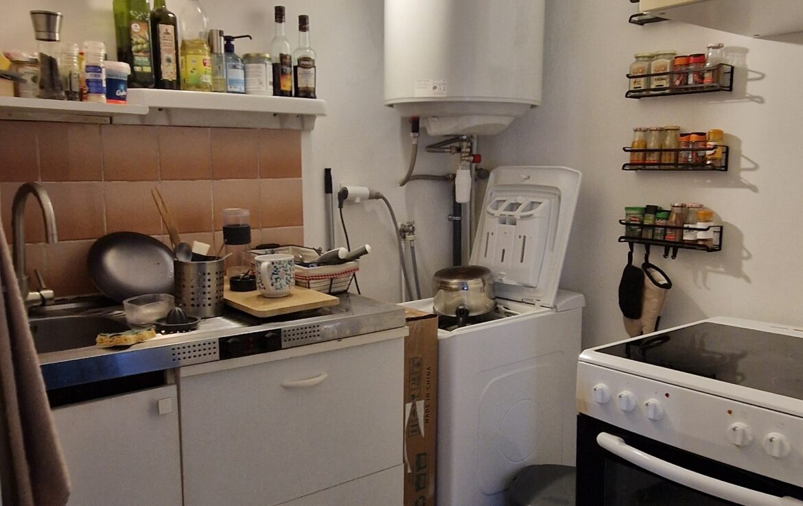 Grand studion Peronnet Immobilier à MLO