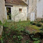 Exlusivité Peronnet Immobilier maisonnette avec cour
